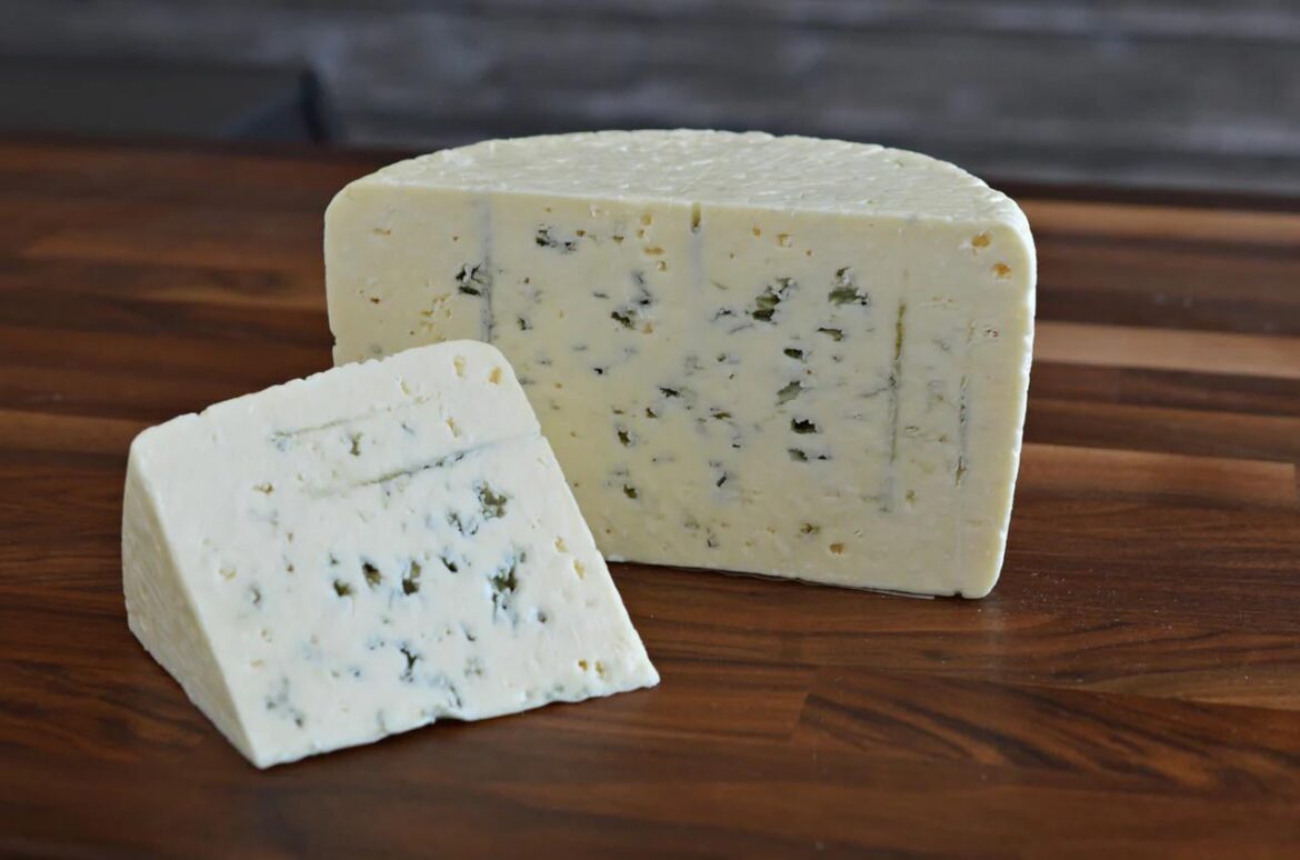 Day 1718 of posting images of cheese until I run out of cheese types: Big Rock Blue