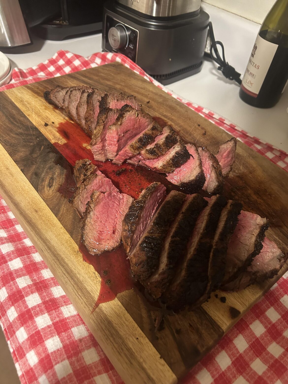 3 lbs tri-tip on the Weber kettle. Whaddya think?