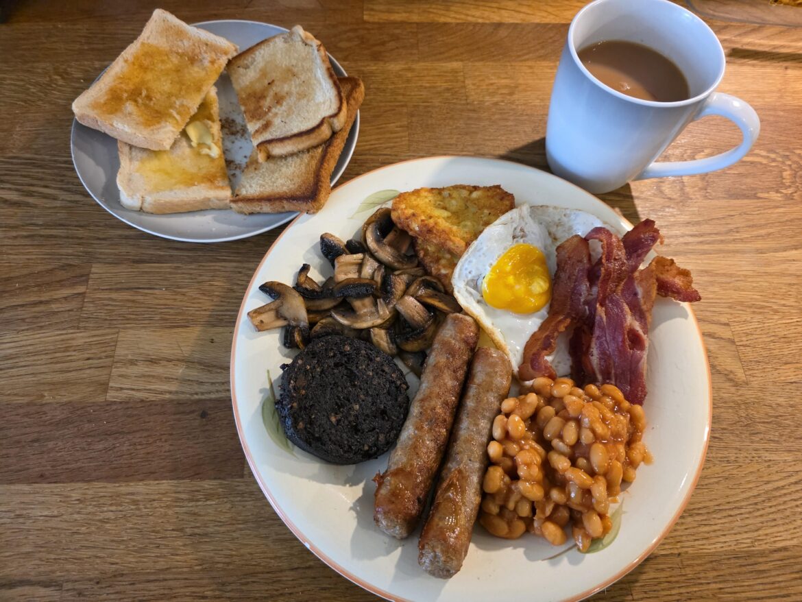 Full english (i forgot the tomato)