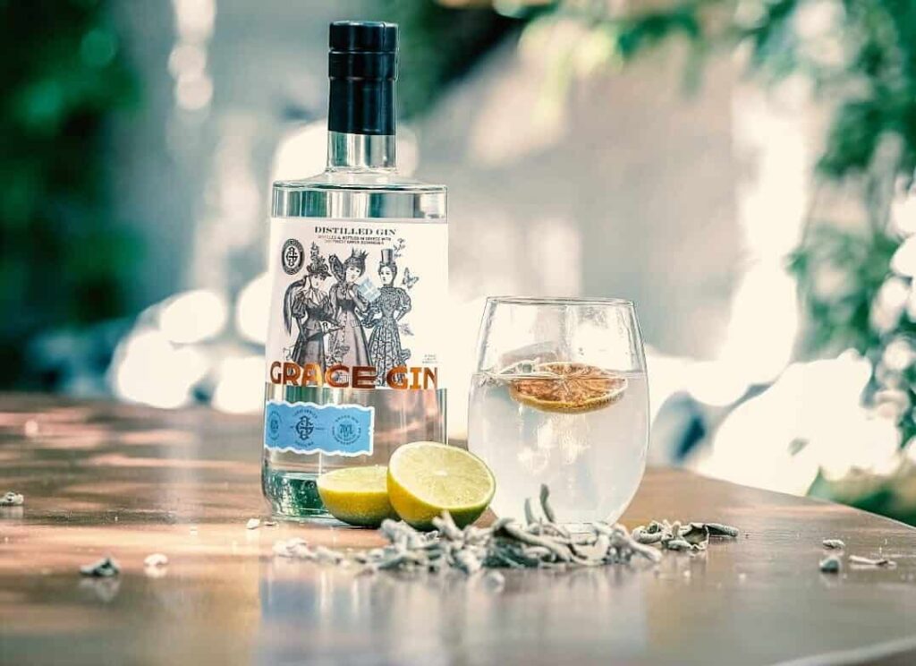7 Greek gins with Mediterranean aromas and international awards – Greek City Times