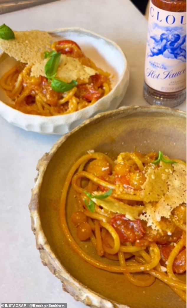 However, despite whipping up what looked to be a delicious meal, Brooklyn's followers flooded his comments with the same complaint