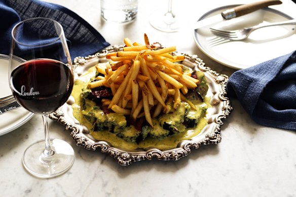 Steak and many frites.