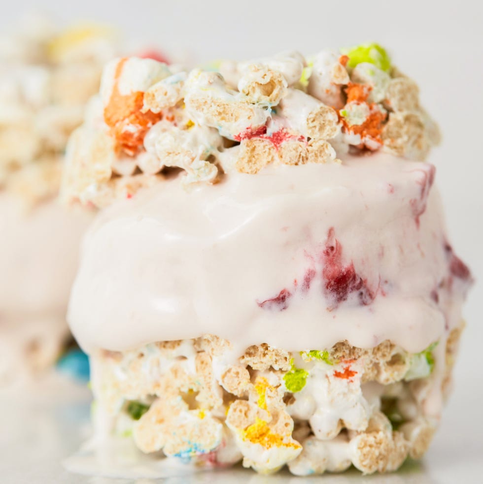 lucky charms ice cream sandwiches