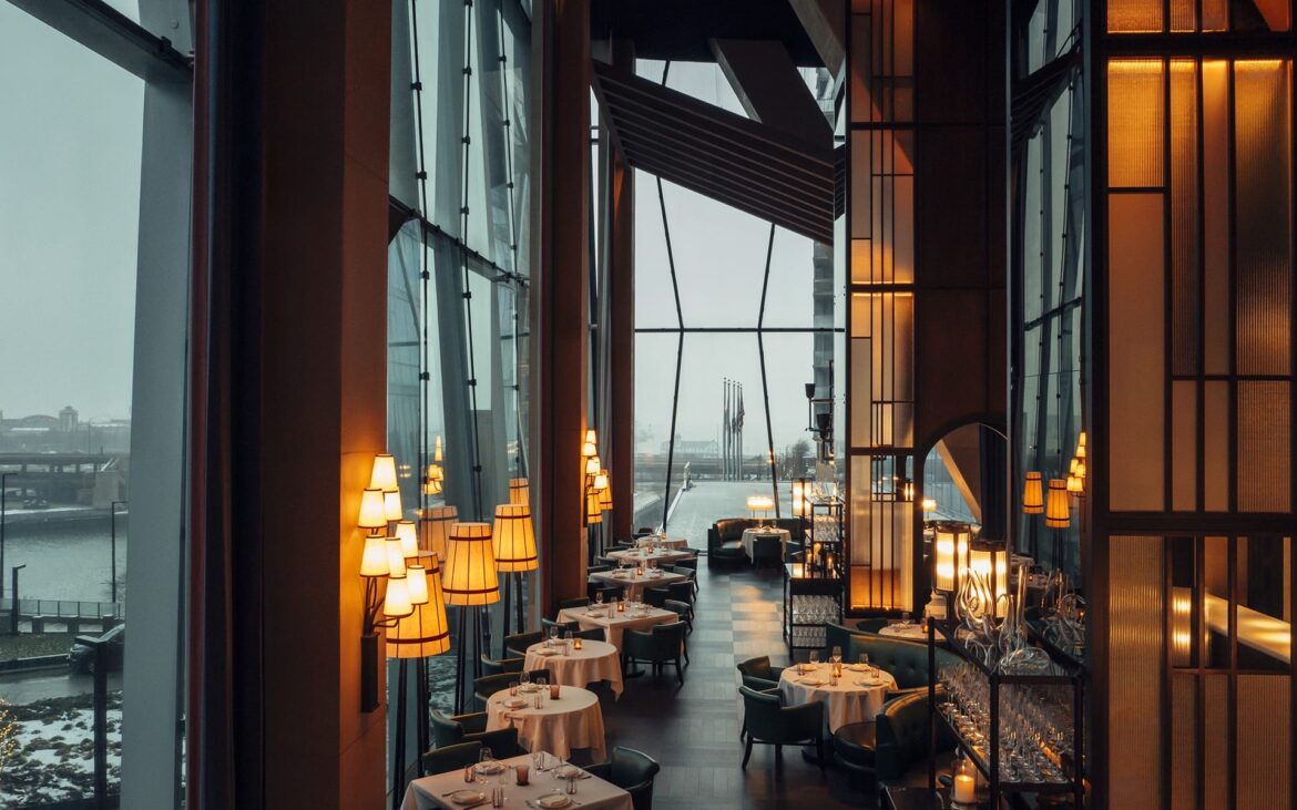 David Collins Studio designed the new Tuscan restaurant Tre Dita in Chicago.