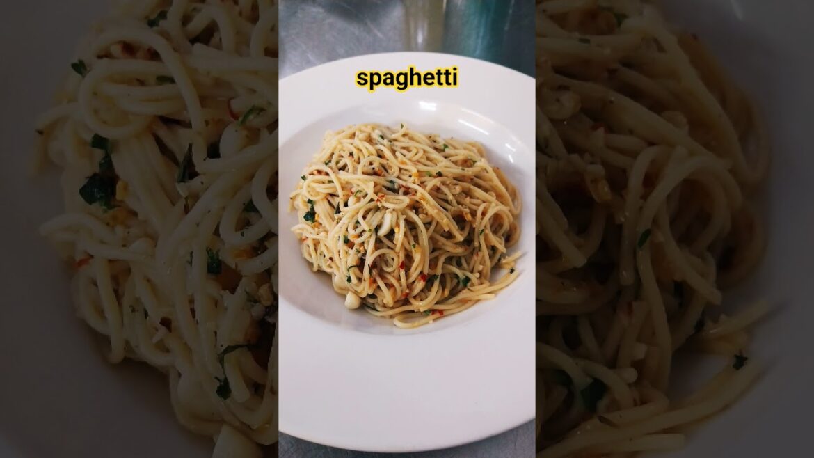greek spaghetti aliyo aliyo #food #cooking #short video