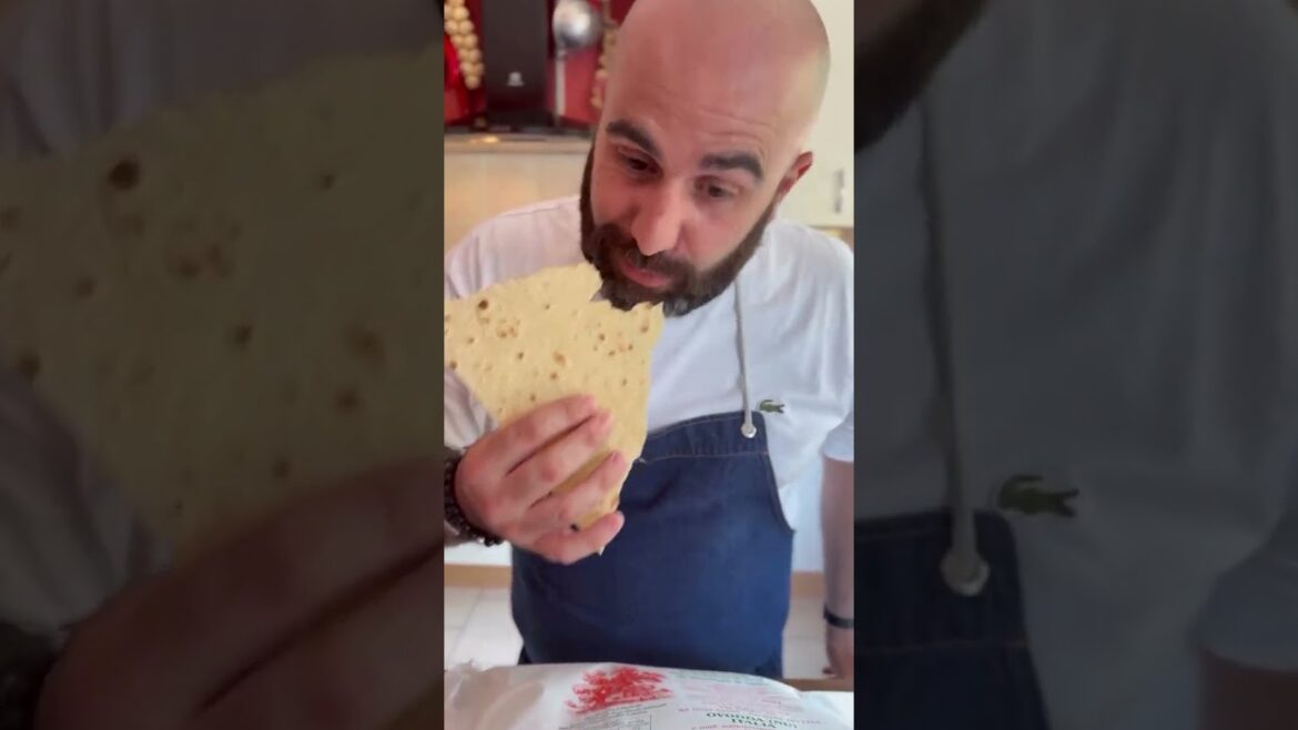 Pane Carasau : le pain sarde ultra croustillant #shorts