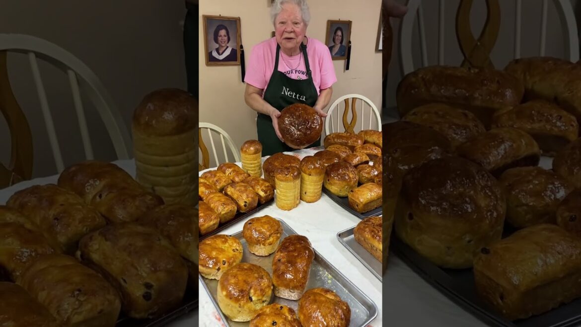 Nonna Netta making homemade panettone! #grandmalove #grandmashouse #panettone Nonna Netta making homemade panettone! #grandmalove #grandmashouse #panettone