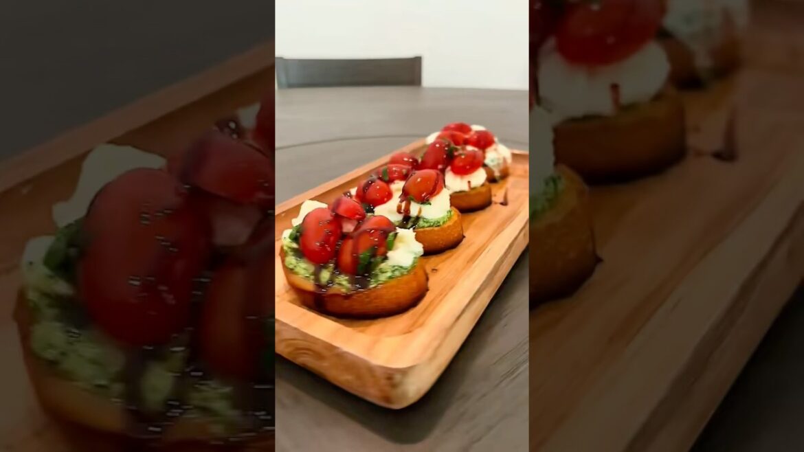 Pesto Bruschetta #viralrecipe #yummy #easyrecipes #bruschetta #deliciousfood #appetizer #simplefood Pesto Bruschetta #viralrecipe #yummy #easyrecipes #bruschetta #deliciousfood #appetizer #simplefood
