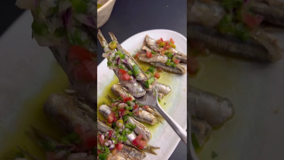 احسن اكل في العالم الاكل المغربي طريقة تقديم طبق سردين صحي#أطباق_مغربية #اطباق_لذيذه