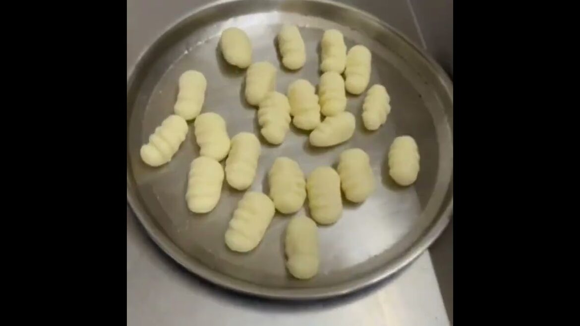 Gnocchi Pasta with Basil Pesto Sauces #recipe