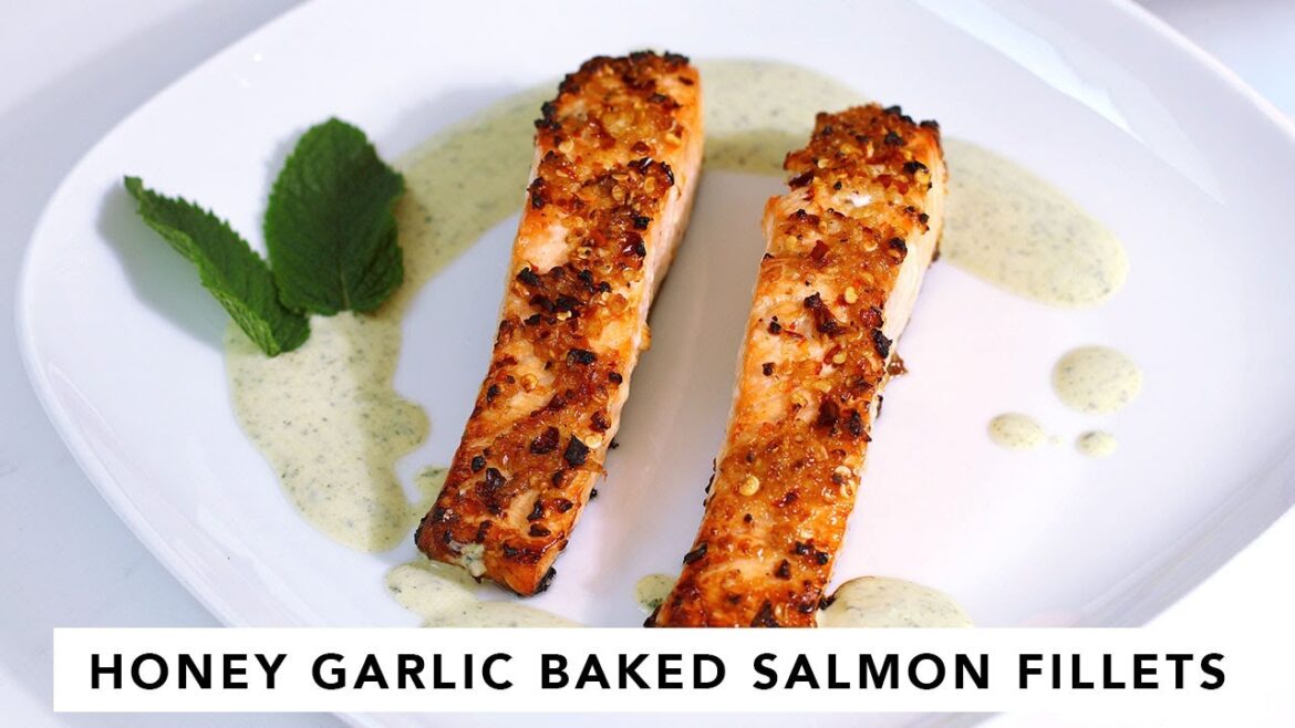 Honey Garlic Oven Baked Salmon Fillets | Try this delicious low-carb recipe