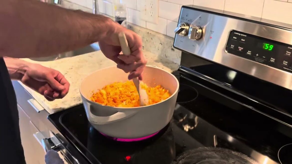 Mercimek Çorbası Tarifi | Kolay ve Lezzetli | Turkish Lentil Soup Recipe