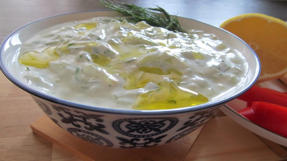 Tzatziki. Greek yogurt dip.