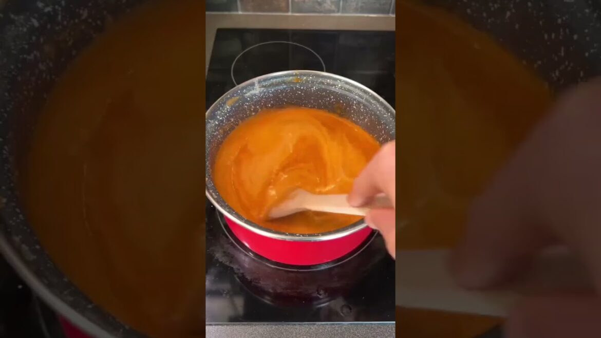 Tortellini Soup  By @Dr.vegan  Ingredients 5 medium-sized tomatoes 5 garlic cloves 2 tbsp tomato pas