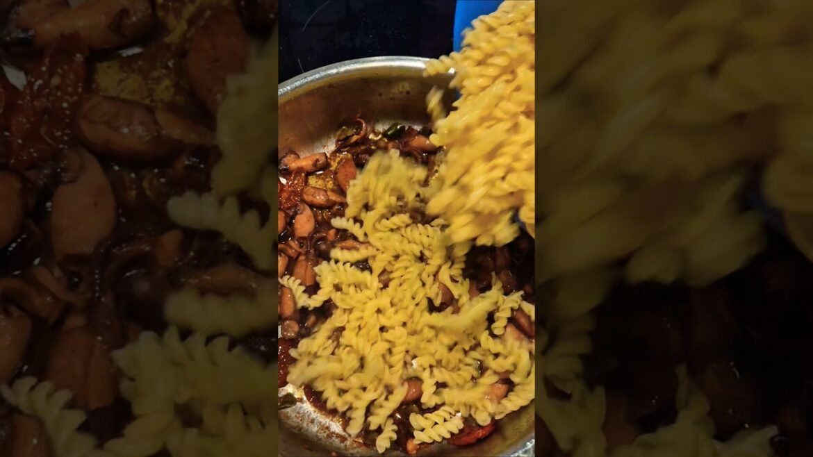 SQUID PASTA!  #foryou#food#recipe#greek #squid#eating#cooking#easy #seafood#pasta