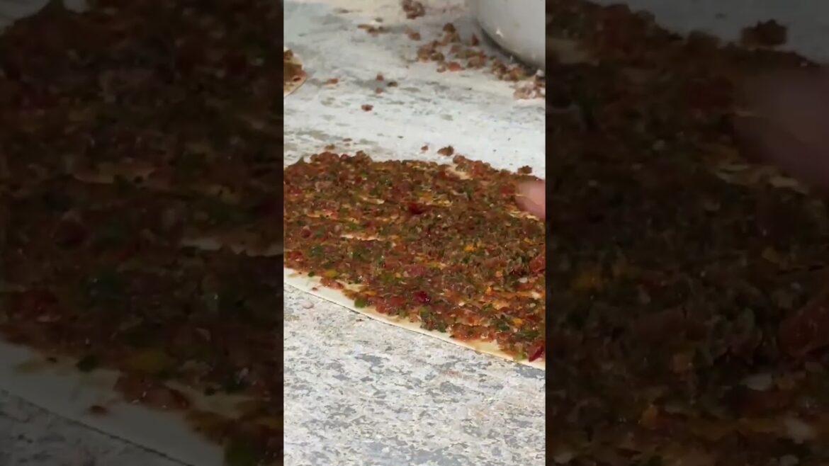 Turkish Pizza | How to make a Lahmacun? Turkish Pizza | How to make a Lahmacun?