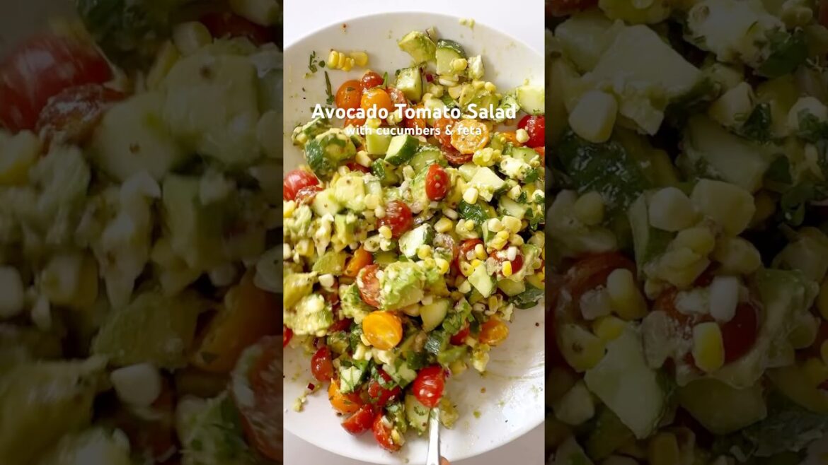 Avocado Tomato Salad with Cucumbers, Corn & Feta #saladrecipe #summerrecipes #vegetarianrecipes