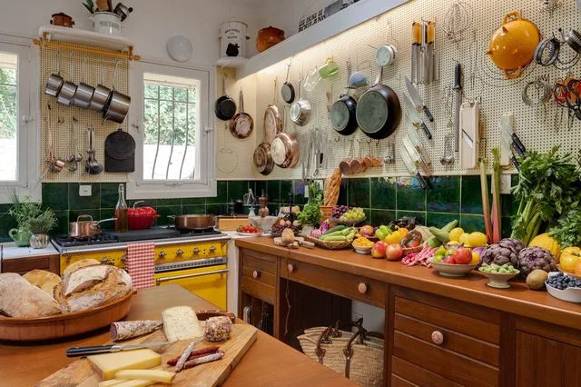 Peter Jackson/La Peetch The kitchen and cooking school.