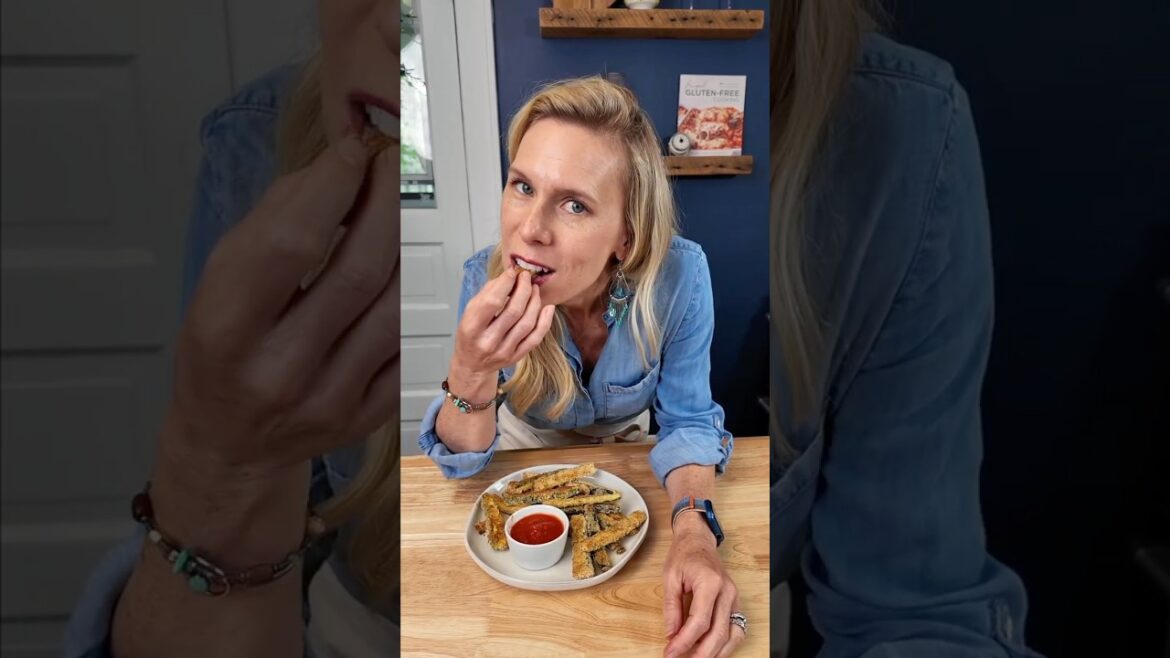 Banish Soggy Zucchini Fries! EXTRA CRISPY, BAKED, & GLUTEN-FREE! Almond Flour & Parmesan Recipe Banish Soggy Zucchini Fries! EXTRA CRISPY, BAKED, & GLUTEN-FREE! Almond Flour & Parmesan Recipe