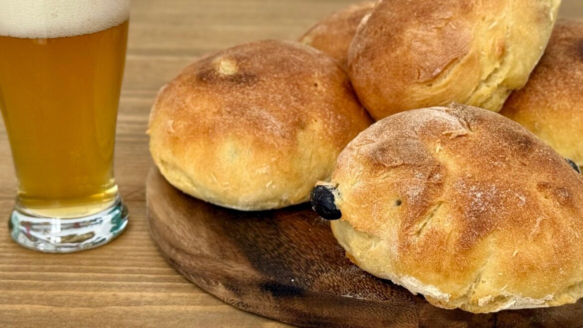Puccia with Olives – Rustic Bread from Southern Italy