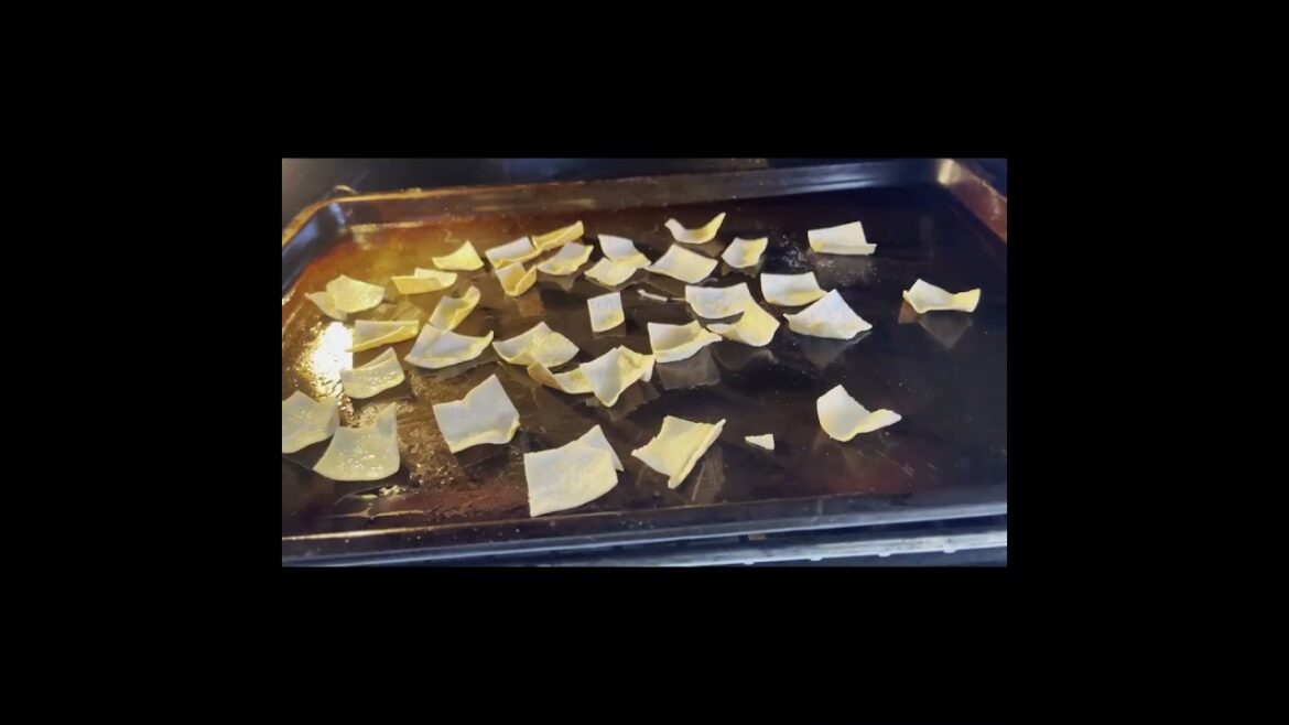 Lebanese Fattoush Recipe #recipe #cooking #veganrecipes #lebanese #mediterranean #LebaneseCuisine Lebanese Fattoush Recipe #recipe #cooking #veganrecipes #lebanese #mediterranean #LebaneseCuisine