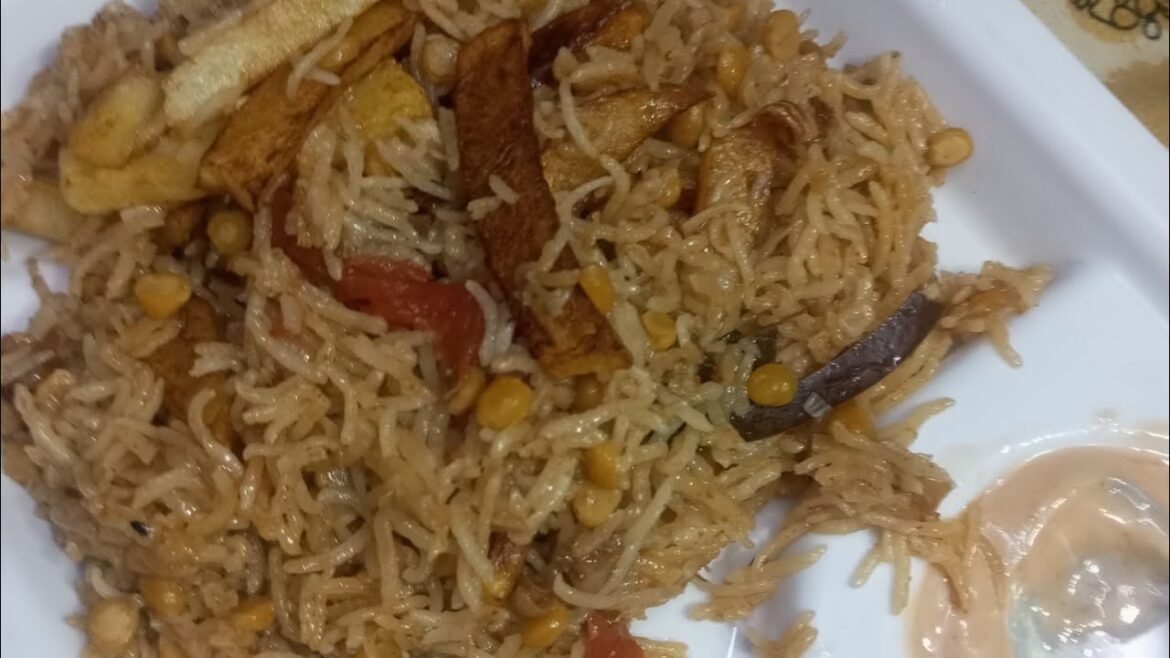 How to cook Chickpea lentil pluf recipe l delicious chana daal biryani recipe l cooking with NAINA How to cook Chickpea lentil pluf recipe l delicious chana daal biryani recipe l cooking with NAINA