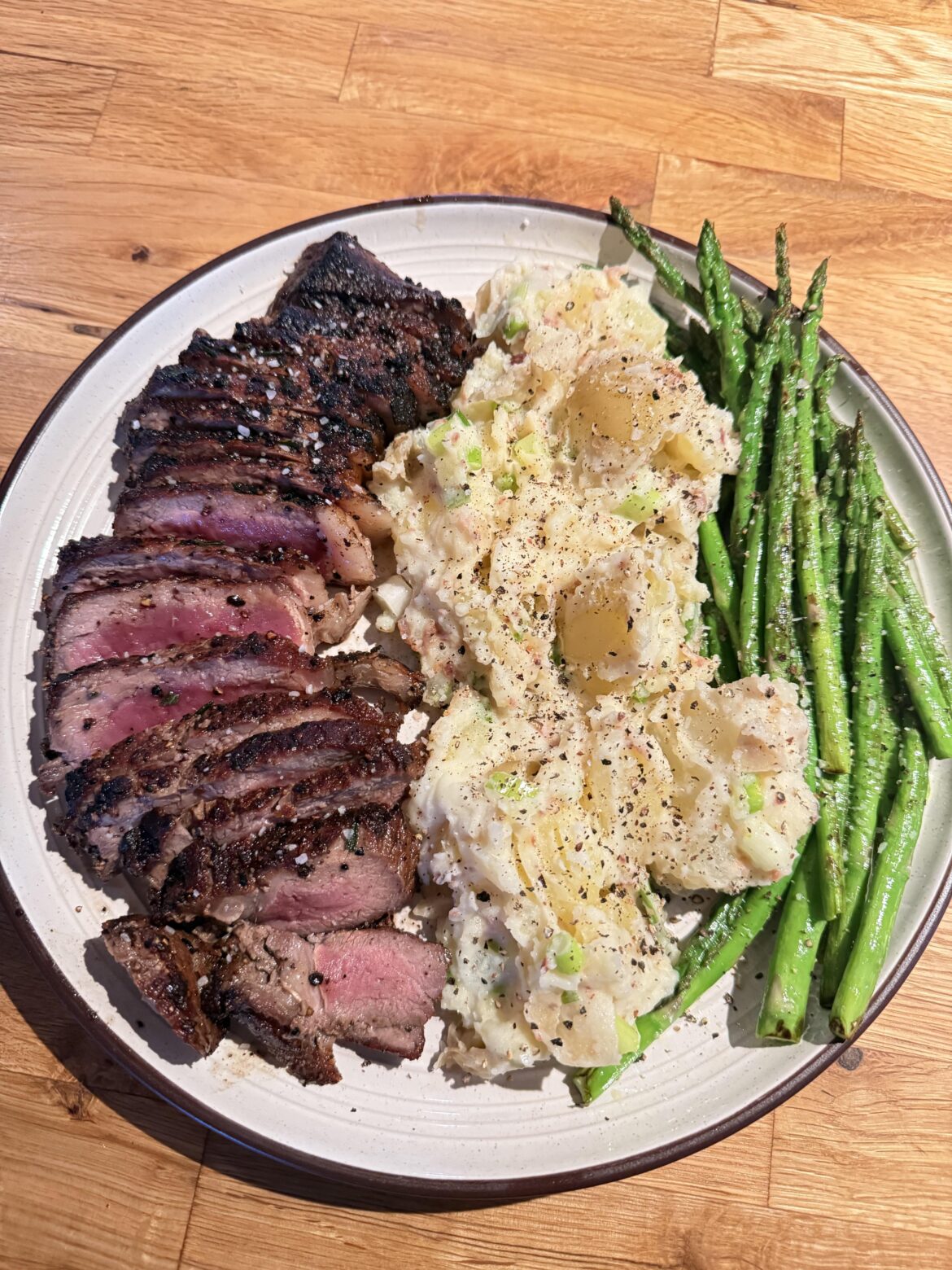 Tonight my wife and I are sharing this steak with (what we call) ‘deconstructed’ loaded baked potato and asparagus. All I need in this life is her, and 2 forks lol