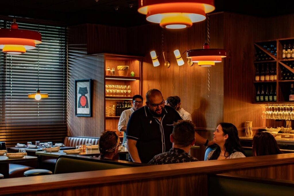 Mano A Mano—A Quaint New Italian Restaurant In Chicago Mano A Mano—A Quaint New Italian Restaurant In Chicago