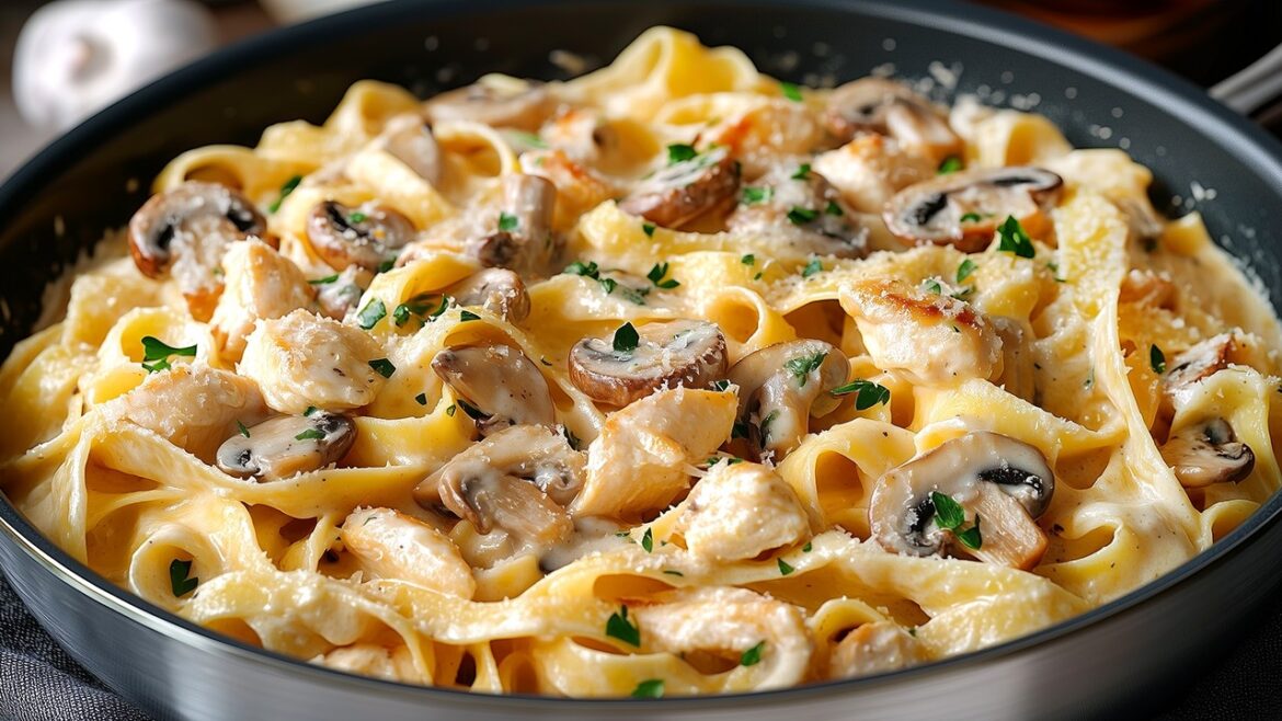 Chicken Fettuccine Alfredo recipe with mushrooms – creamy, rich and so easy!