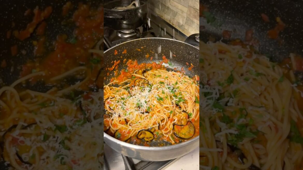 HOW TO COOK PASTA ALLA NORMA #pasta #pastarecipe #italianfood