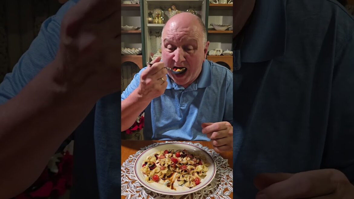 Caprese Pasta Salad with Balsamic Glaze
