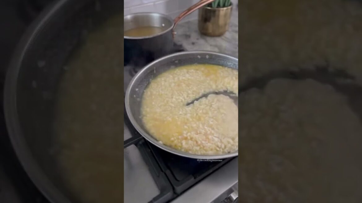 One pan shrimp & asparagus risotto… simple, but absolutely mouthwatering! Follow my steps to get the