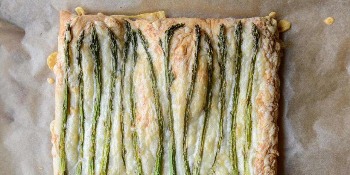 3-Ingredient Asparagus Tart 3-Ingredient Asparagus Tart