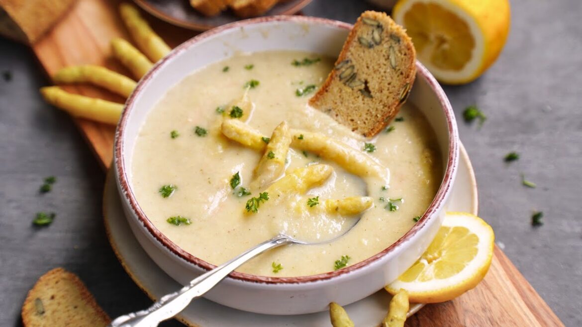 The Perfect Spring Soup: Light, Creamy & Dairy-Free Asparagus Soup! The Perfect Spring Soup: Light, Creamy & Dairy-Free Asparagus Soup!