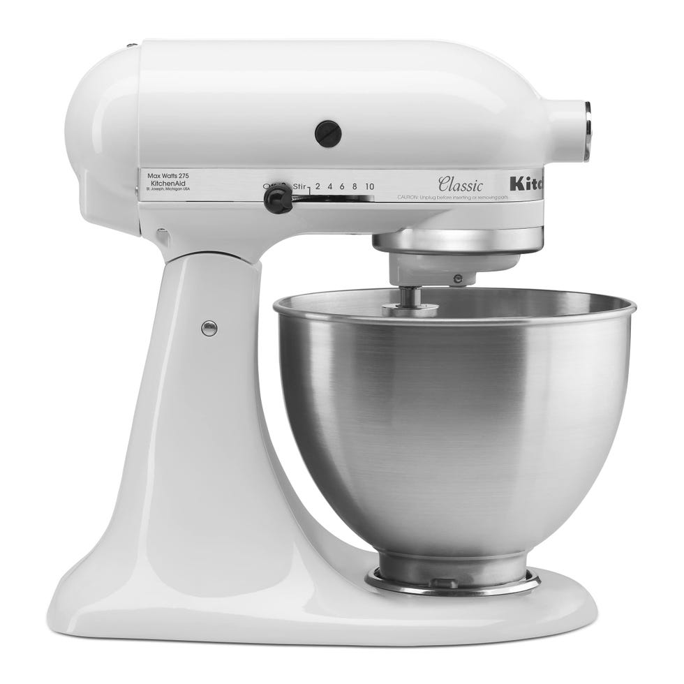 KitchenAid Classic Series 4.5 Quart Tilt-Head Stand Mixer, White (K45SSWH)