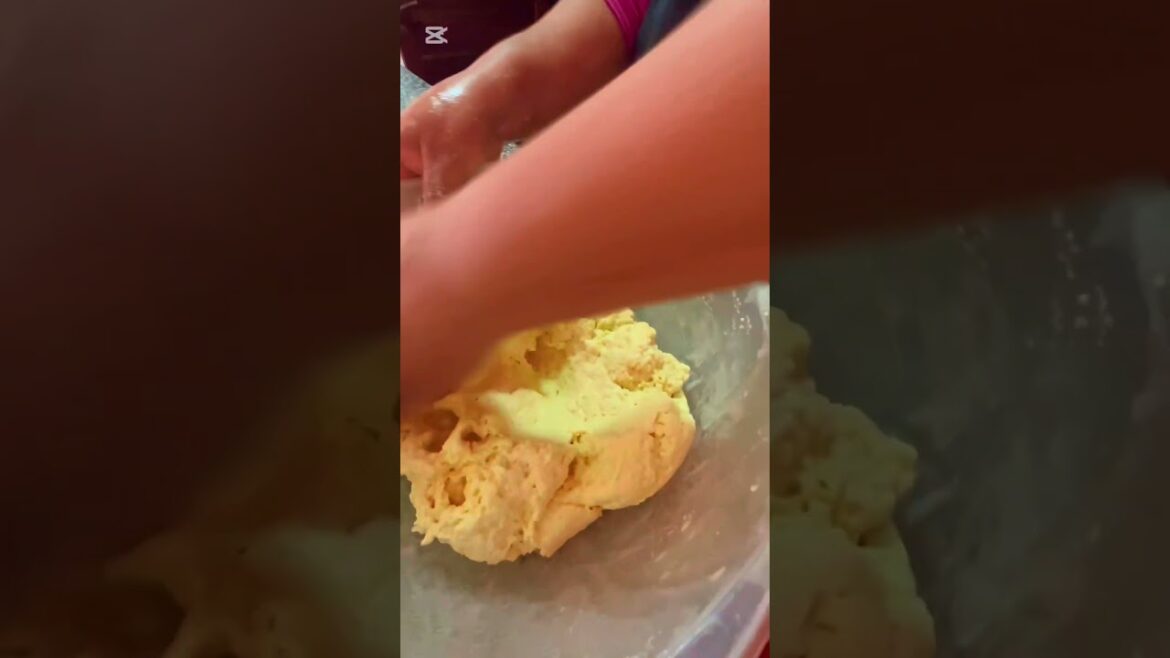 Morrocan Khubz #travel #80smusic #morroco #morrocanfood #foodandbeverage #pritamsongs #naturesounds Morrocan Khubz #travel #80smusic #morroco #morrocanfood #foodandbeverage #pritamsongs #naturesounds