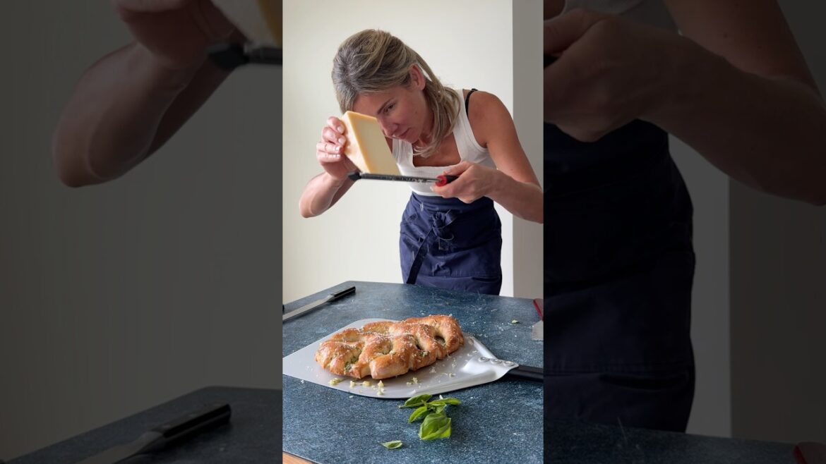 The ultimate summer bread you need! Check details for description. The ultimate summer bread you need! Check details for description.