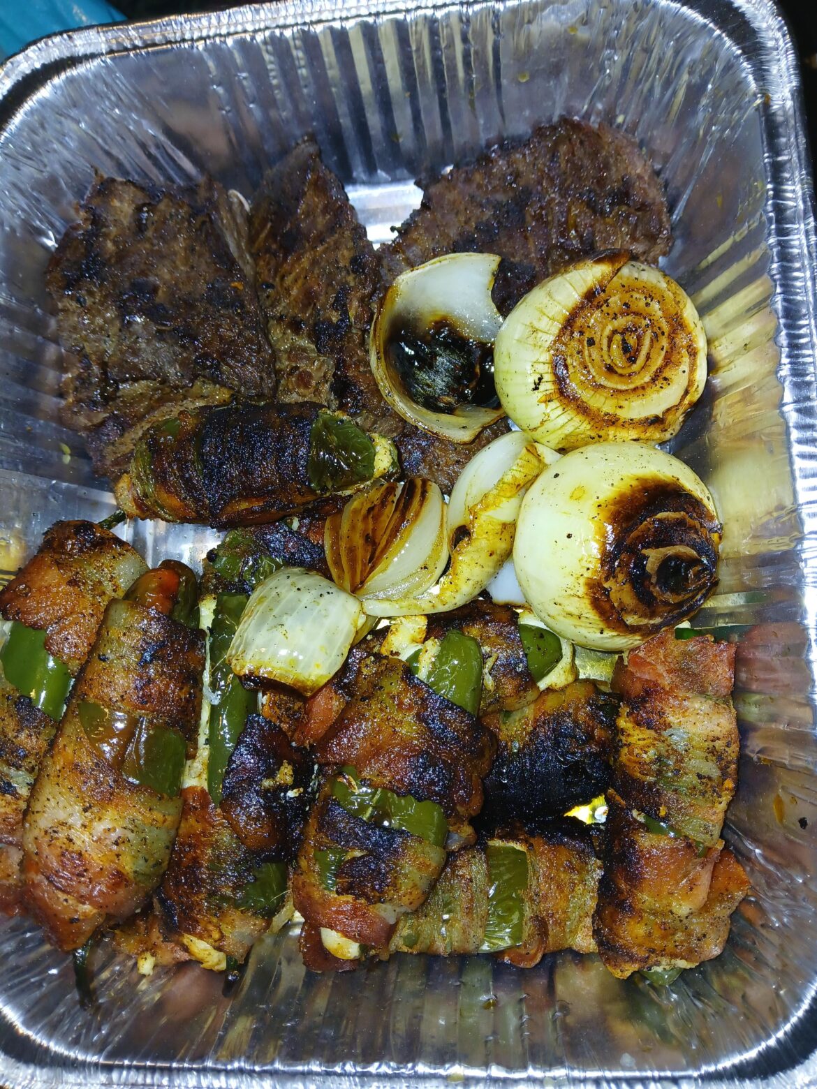 Last Grill sesh Fajita, Grilled onions, and Jalapeno poppers..🔥 👩‍🍳
