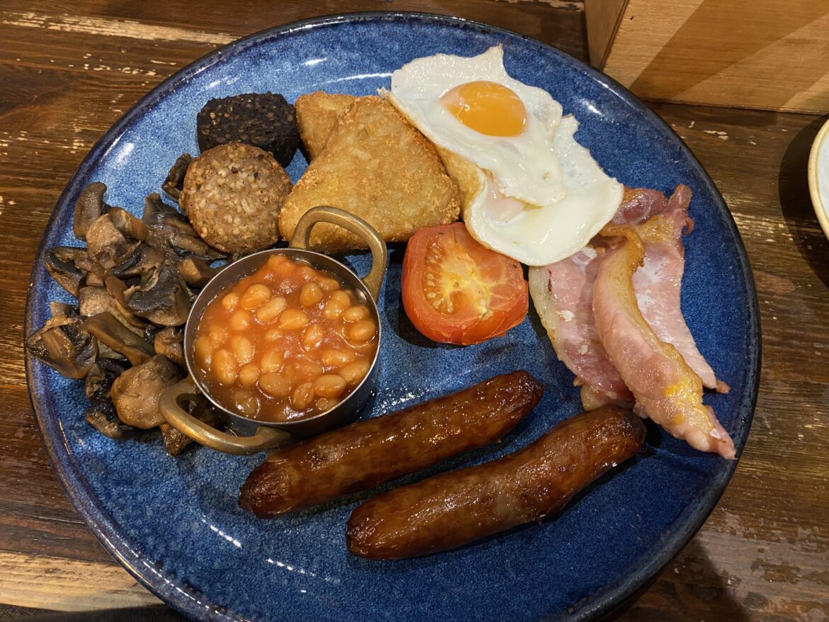 €15, James Long Bar, Dingle IE