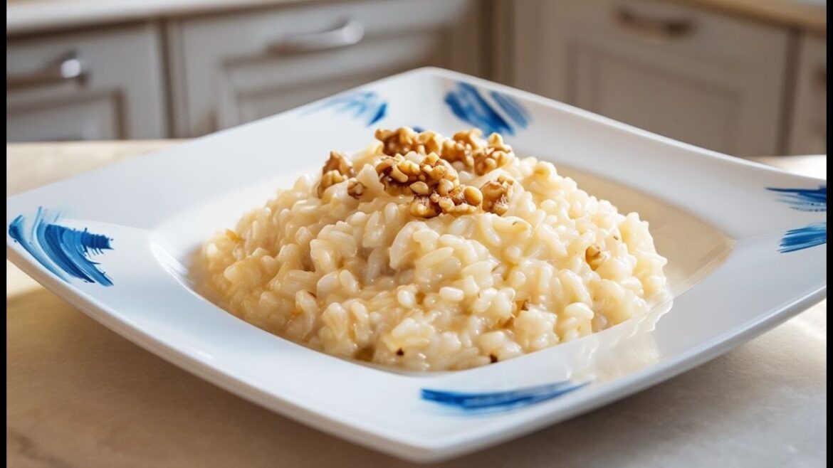 IT’S SO EASY! Rice with Gorgonzola and Walnuts! IT'S SO EASY! Rice with Gorgonzola and Walnuts!