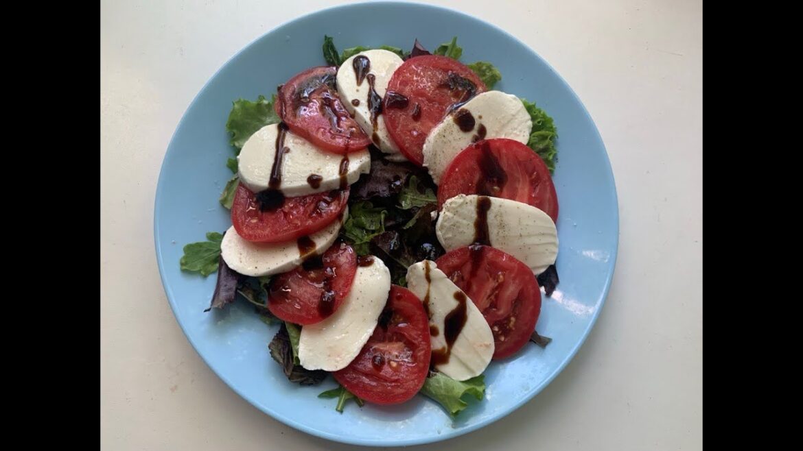 Салат “Капрезе “ Салат "Капрезе "