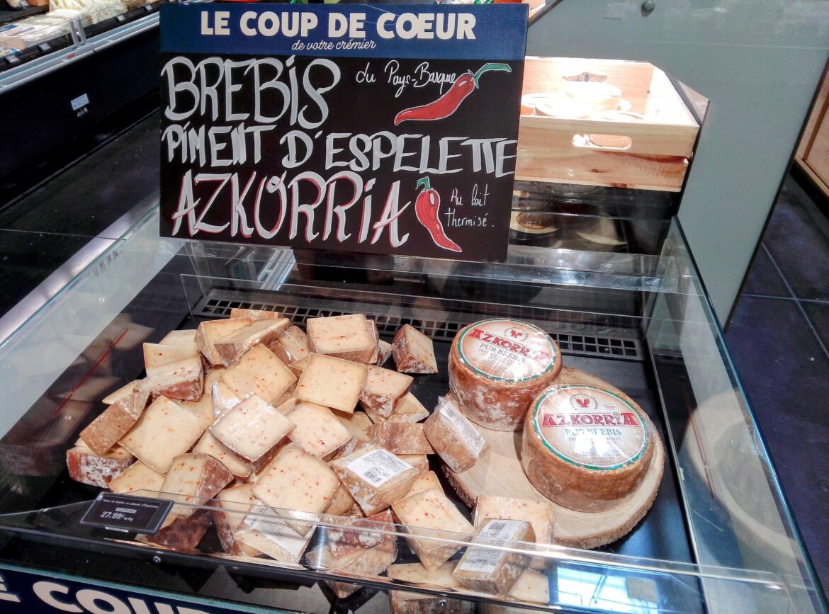 Basque sheep's milk cheese infused with Espelette pepper (Azkorria cheese manufacturer)
