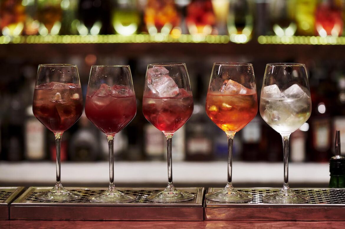 Mele e Pere Reaches 15 -