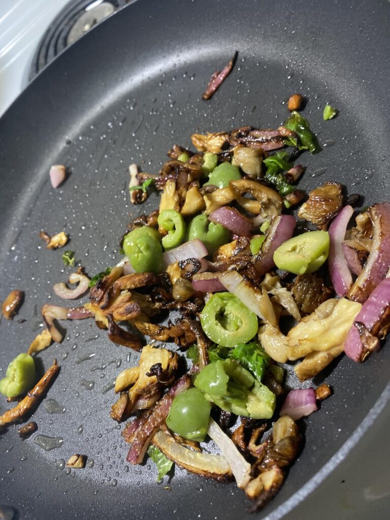 🍚 Alkaline Wild Rice Pilaf Bowl + Teff-Crusted King Oyster “Fried Chicken” 🍗