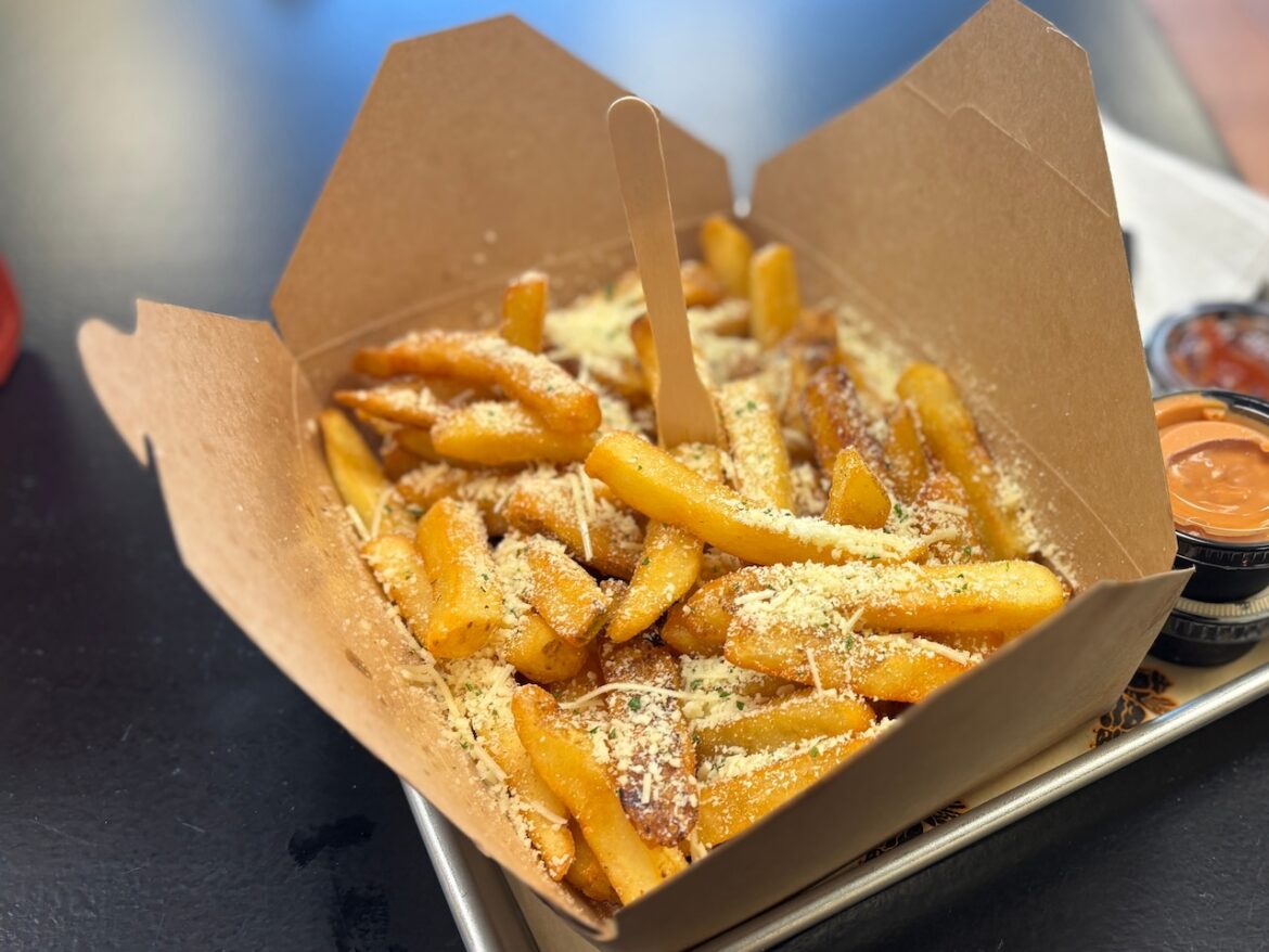 Staten Island restaurant centered on gourmet french fries celebrates grand opening Staten Island restaurant centered on gourmet french fries celebrates grand opening