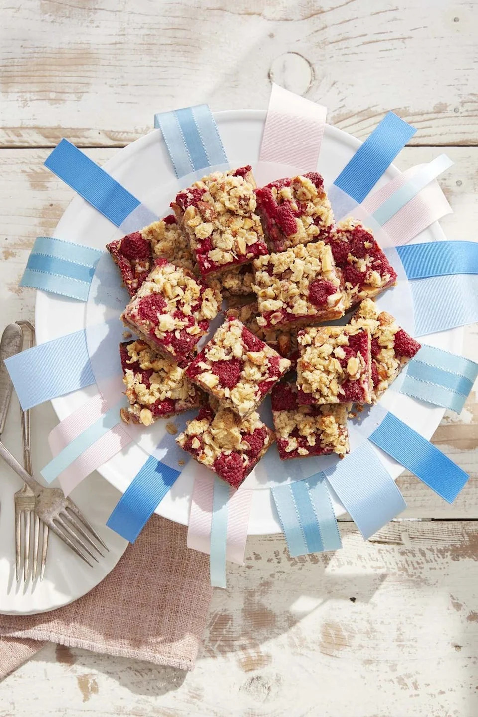 raspberry crumb bars