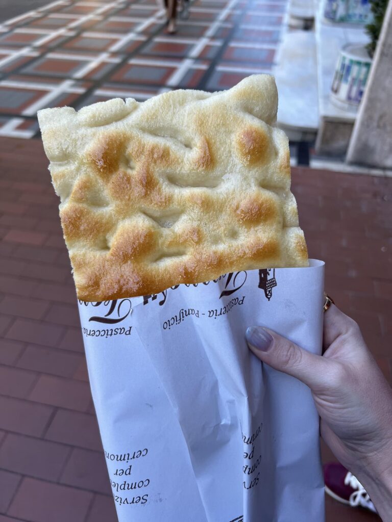 An Ode to Authentic Focaccia Genovese 🇮🇹
