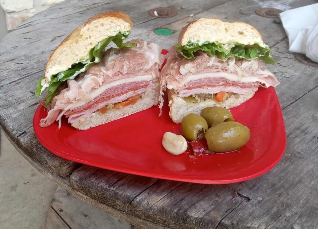 A couple BMI's - Big Meaty Italians (hoagies, that is - sorry girls!!). One with tomato, one with giardiniera