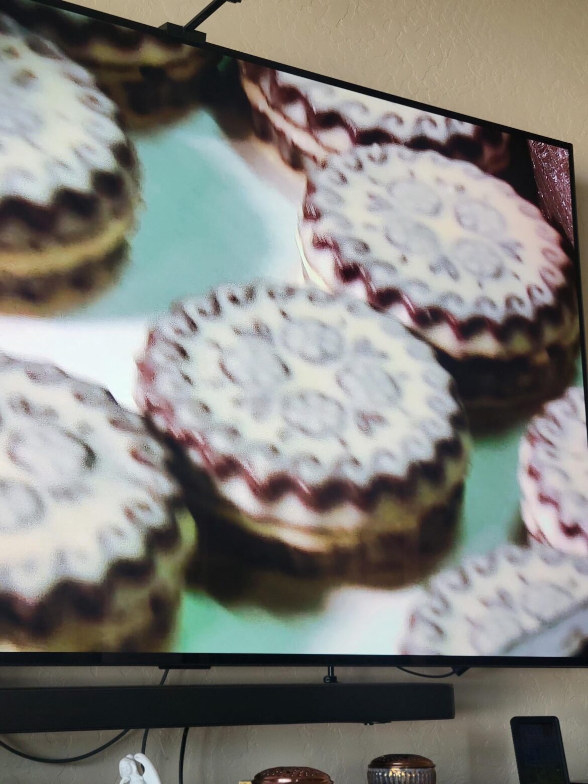 Can someone help me identify this dessert?