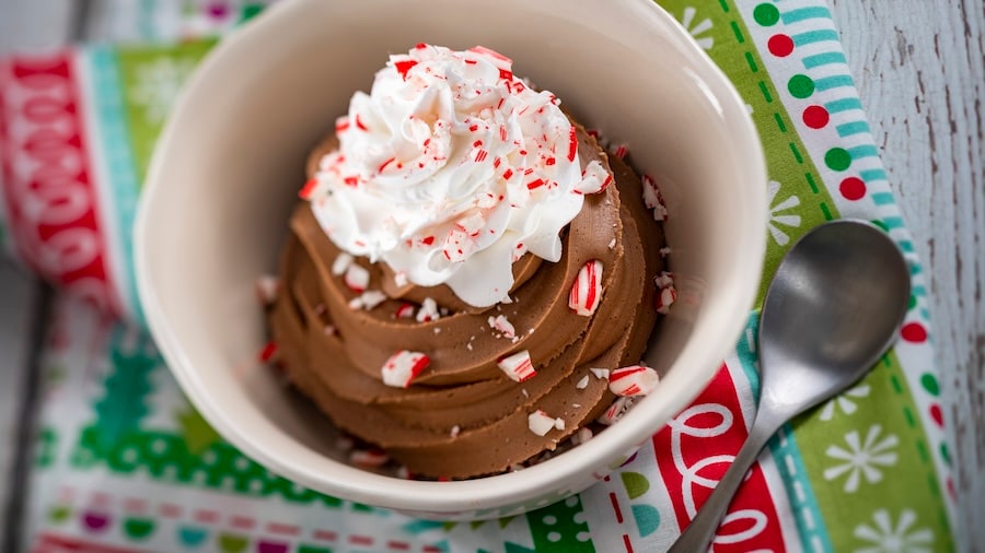 Peppermint Sundae from the Holiday Sweet & Treats at EPCOT Festival of the Holidays